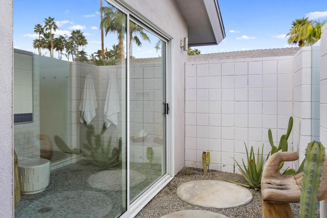 2557 S Broadmoor Drive, Palm Springs, CA 92264