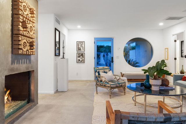 2557 S Broadmoor Drive, Palm Springs, CA 92264