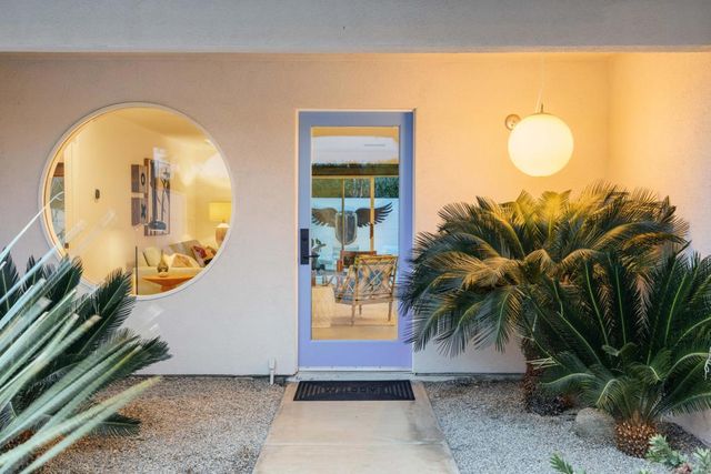 2557 S Broadmoor Drive, Palm Springs, CA 92264