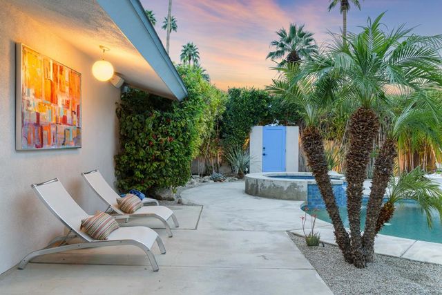 2557 S Broadmoor Drive, Palm Springs, CA 92264