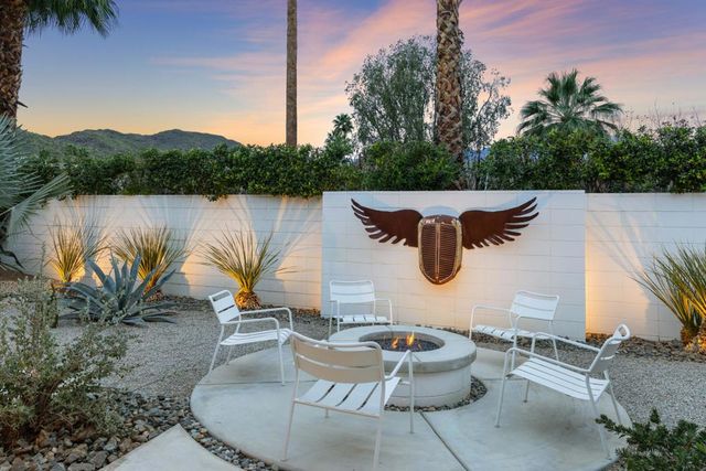 2557 S Broadmoor Drive, Palm Springs, CA 92264