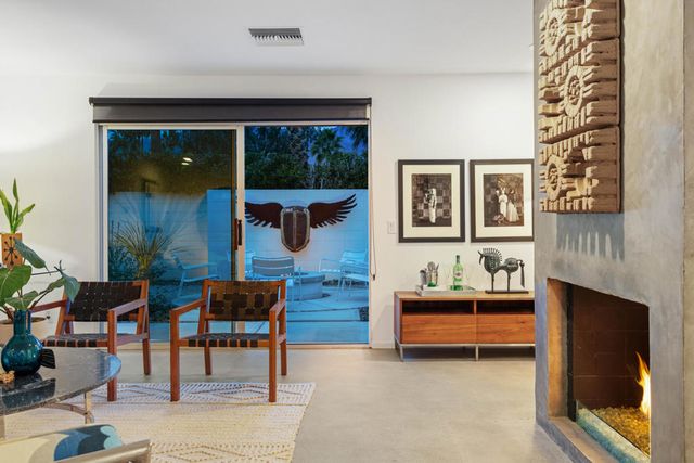 2557 S Broadmoor Drive, Palm Springs, CA 92264