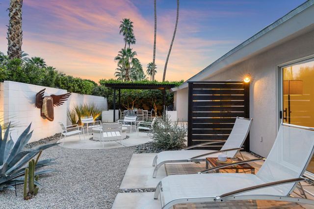 2557 S Broadmoor Drive, Palm Springs, CA 92264