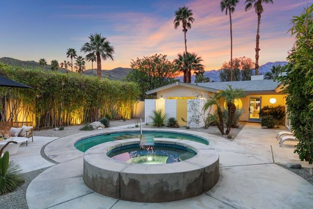2557 S Broadmoor Drive, Palm Springs, CA 92264