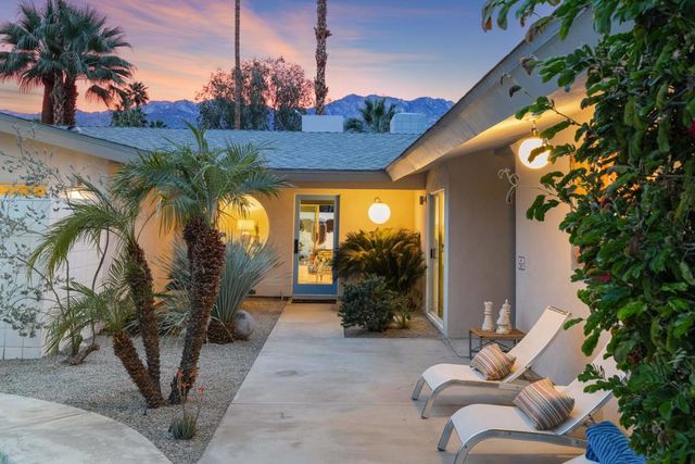 2557 S Broadmoor Drive, Palm Springs, CA 92264