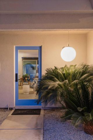 2557 S Broadmoor Drive, Palm Springs, CA 92264