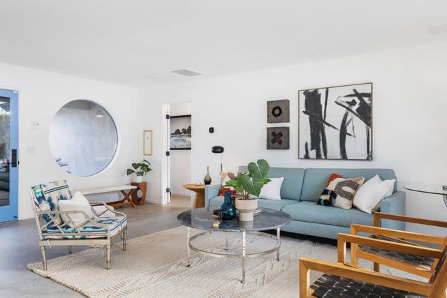 2557 S Broadmoor Drive, Palm Springs, CA 92264