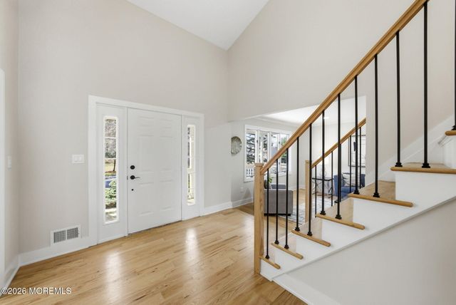 34 Knob Hill Road, Morganville, NJ 07751