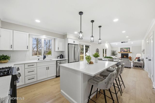 34 Knob Hill Road, Morganville, NJ 07751