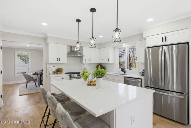 34 Knob Hill Road, Morganville, NJ 07751