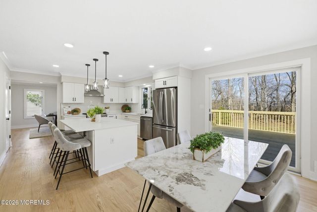 34 Knob Hill Road, Morganville, NJ 07751