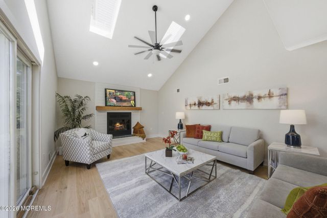 34 Knob Hill Road, Morganville, NJ 07751