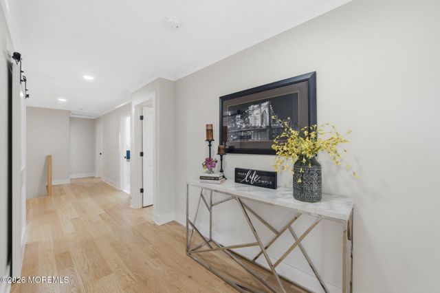 34 Knob Hill Road, Morganville, NJ 07751