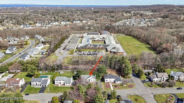 34 Knob Hill Road, Morganville, NJ 07751