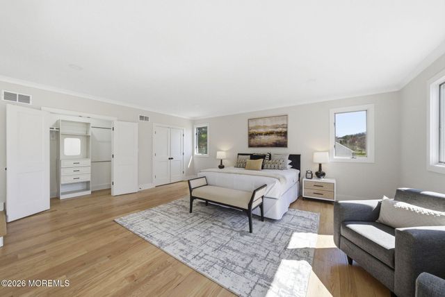 34 Knob Hill Road, Morganville, NJ 07751