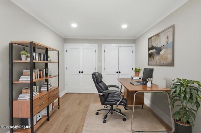 34 Knob Hill Road, Morganville, NJ 07751