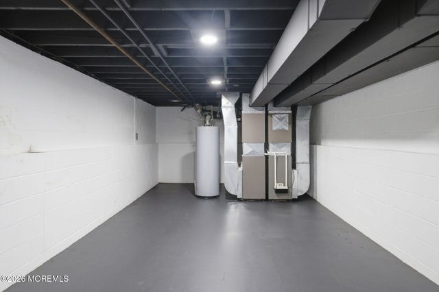 34 Knob Hill Road, Morganville, NJ 07751