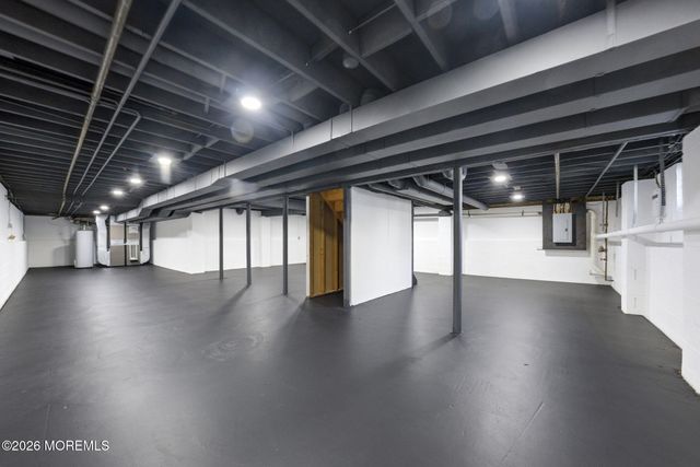 34 Knob Hill Road, Morganville, NJ 07751