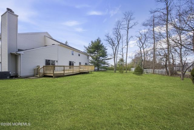 34 Knob Hill Road, Morganville, NJ 07751