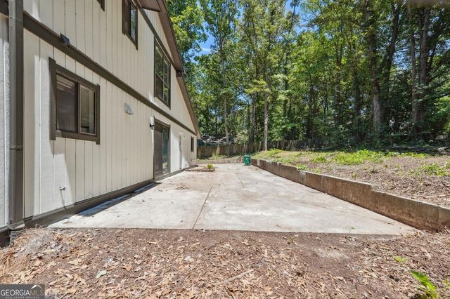 5249 Golf Valley Way, Stone Mountain, GA 30088