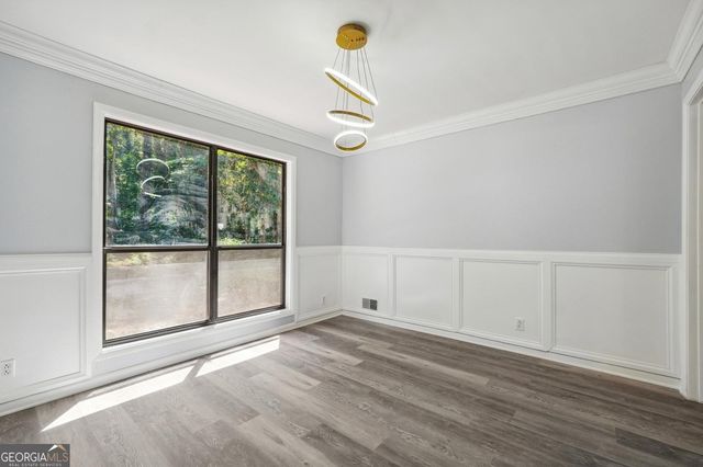 5249 Golf Valley Way, Stone Mountain, GA 30088