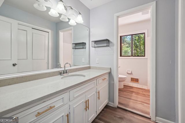 5249 Golf Valley Way, Stone Mountain, GA 30088