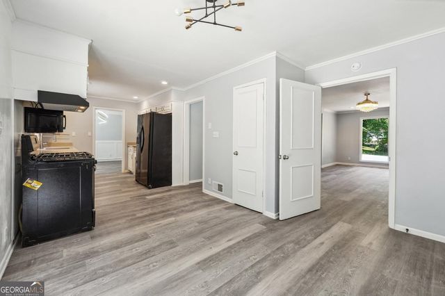 5249 Golf Valley Way, Stone Mountain, GA 30088