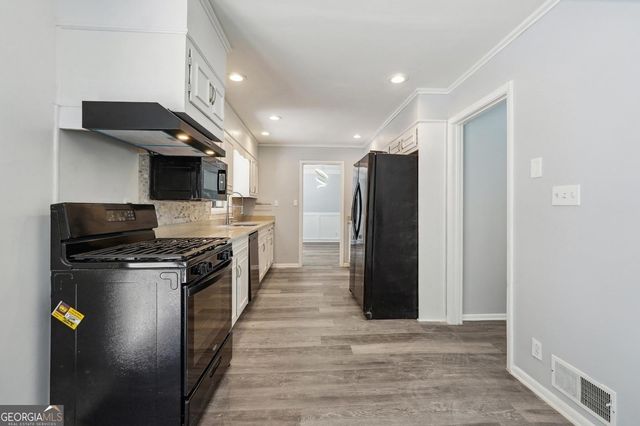 5249 Golf Valley Way, Stone Mountain, GA 30088