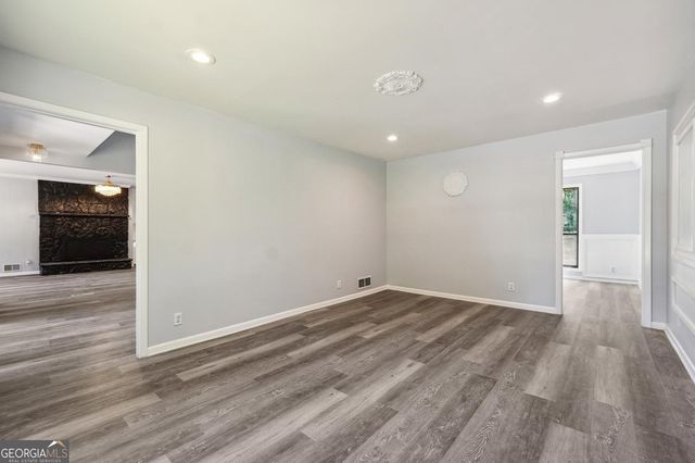 5249 Golf Valley Way, Stone Mountain, GA 30088