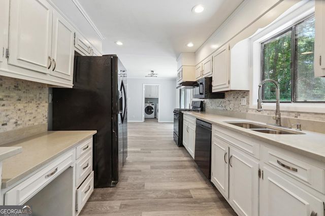 5249 Golf Valley Way, Stone Mountain, GA 30088