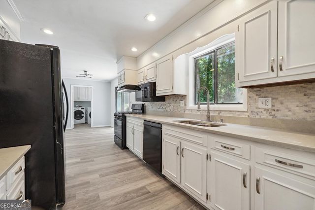 5249 Golf Valley Way, Stone Mountain, GA 30088