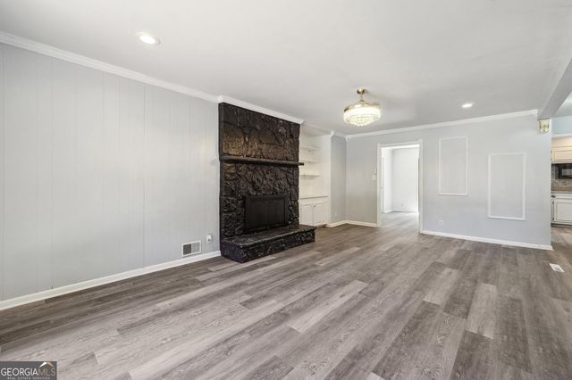 5249 Golf Valley Way, Stone Mountain, GA 30088