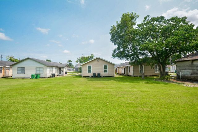 6014 Collingsworth Street, Houston, TX 77026