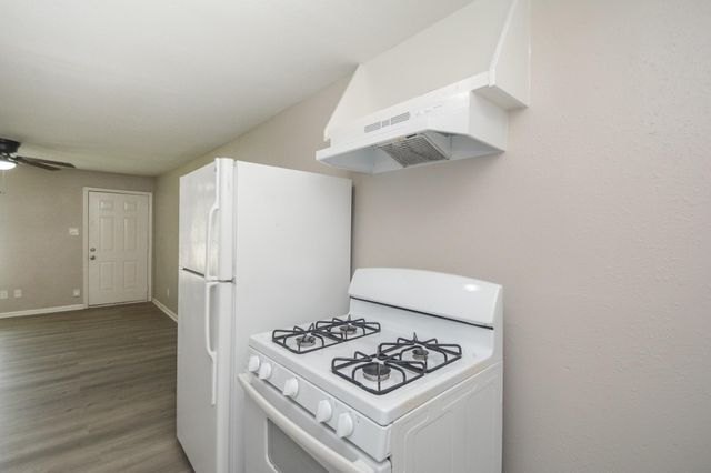 6014 Collingsworth Street, Houston, TX 77026