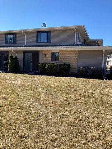 166 Chatham Court B, Bloomingdale, IL 60108