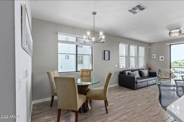 2511 W QUEEN CREEK Road 217, Chandler, AZ 85248
