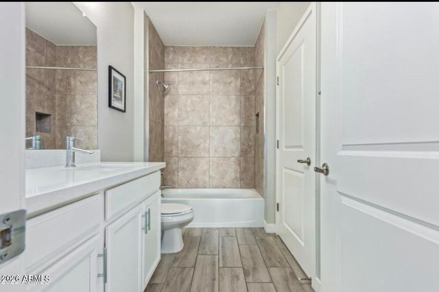 2511 W QUEEN CREEK Road 217, Chandler, AZ 85248