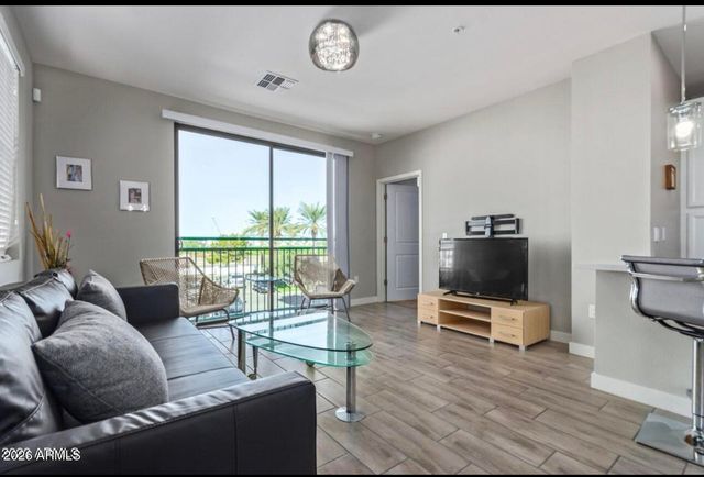 2511 W QUEEN CREEK Road 217, Chandler, AZ 85248