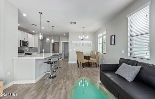 2511 W QUEEN CREEK Road 217, Chandler, AZ 85248