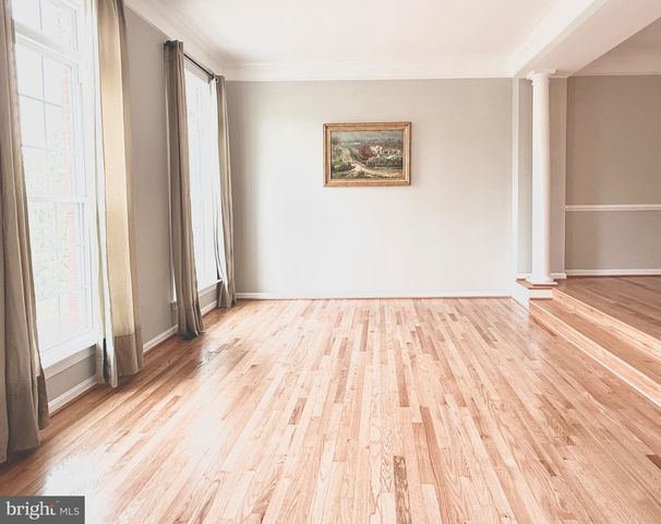8145 QUINN TER, Vienna, VA 22180