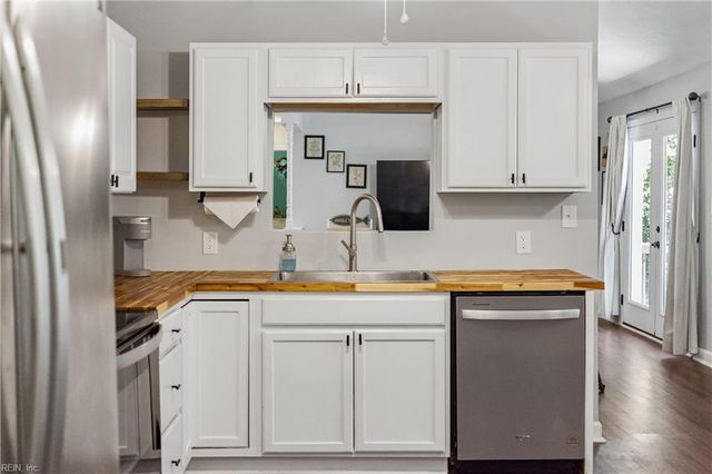 3 Grundland DR, Hampton, VA 23664