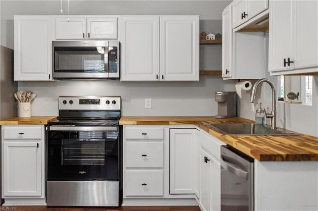 3 Grundland DR, Hampton, VA 23664