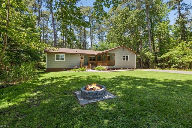 3 Grundland DR, Hampton, VA 23664