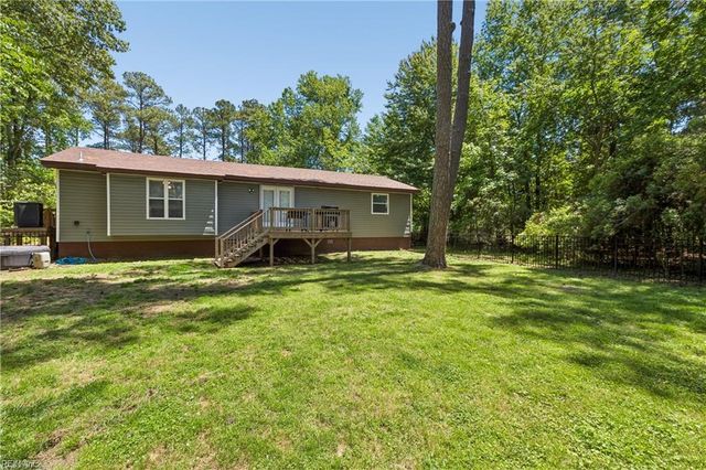 3 Grundland DR, Hampton, VA 23664