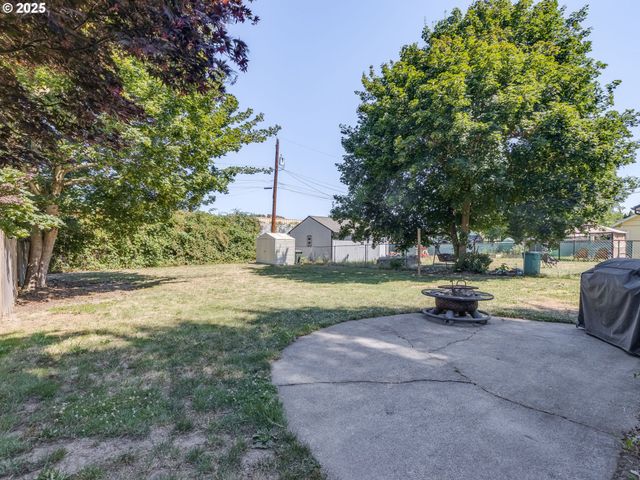 3711 THOMPSON Ave, Vancouver, WA 98660