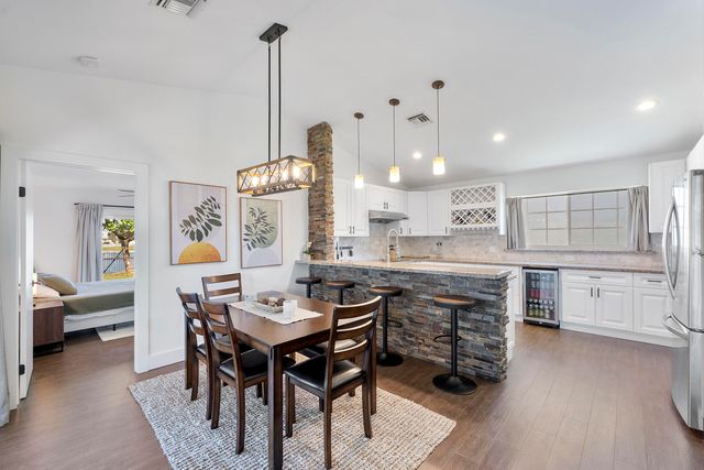 9800 NW 9th Court, Plantation, FL 33324