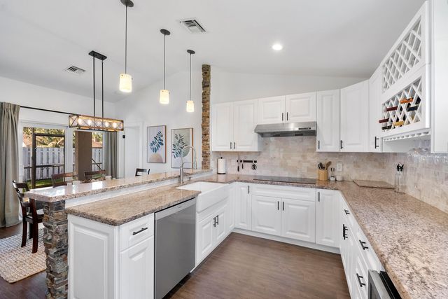 9800 NW 9th Court, Plantation, FL 33324
