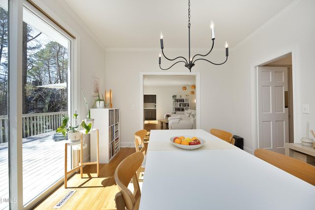 104 Hampshire Place, Chapel Hill, NC 27516