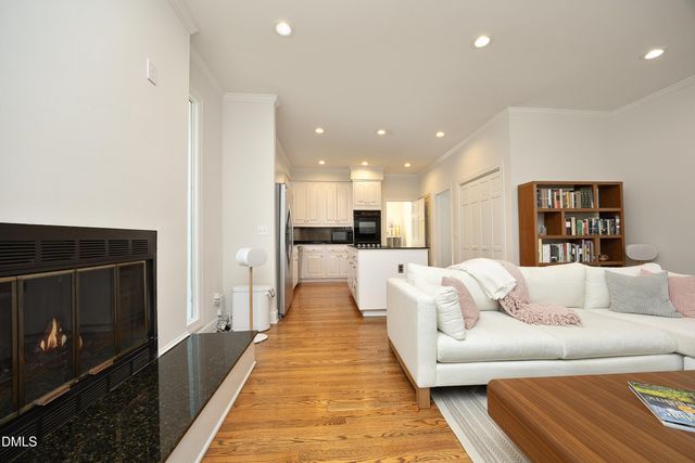 104 Hampshire Place, Chapel Hill, NC 27516