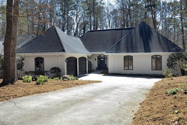 104 Hampshire Place, Chapel Hill, NC 27516